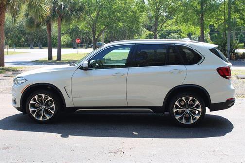 White 2018 BMW X5 sDrive35i