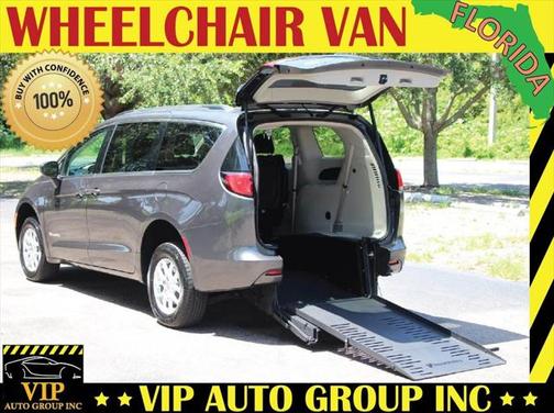 2021 Chrysler Voyager LXI