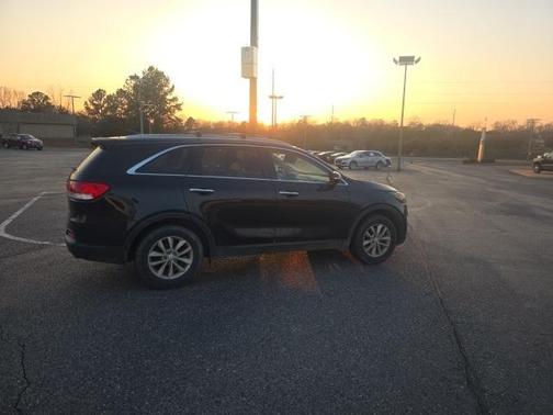 2017 Kia Sorento LX