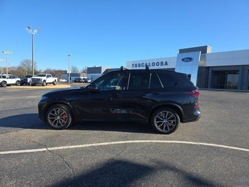 2025 BMW X5 M60i