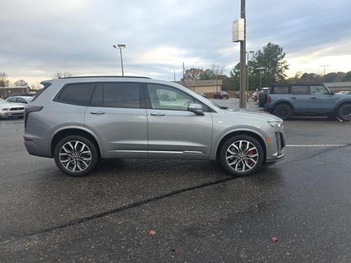 2025 Cadillac XT6 Sport AWD