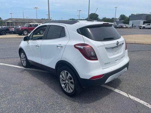 Summit White 2017 Buick Encore Preferred