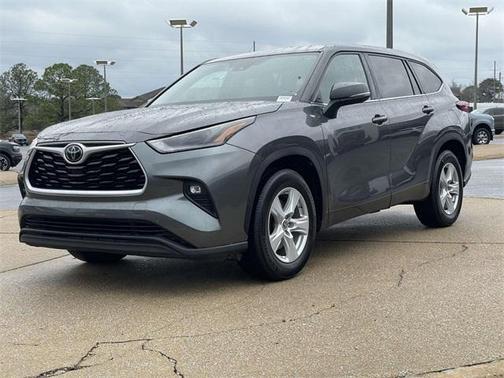 2021 Toyota Highlander LE