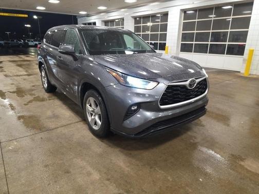 2021 Toyota Highlander LE