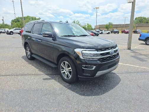 Black Metallic 2024 Ford Expedition Limited