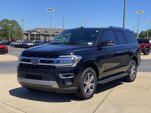 Black Metallic 2024 Ford Expedition Limited