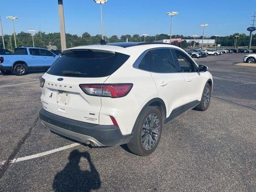 White Metallic 2020 Ford Escape Titanium Hybrid