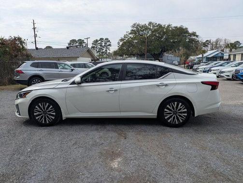 White 2024 Nissan Altima 2.5 SV