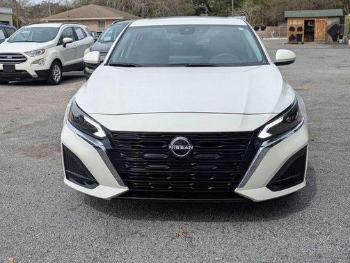 White 2024 Nissan Altima 2.5 SV