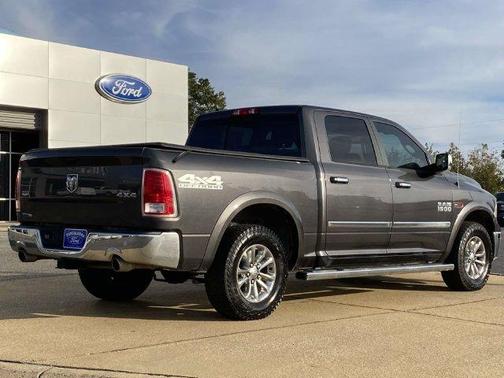 Crystal Metallic 2018 RAM 1500 Laramie