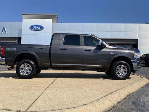 Crystal Metallic 2022 RAM 2500 Laramie