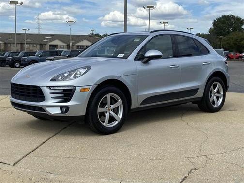 2018 Porsche Macan Base