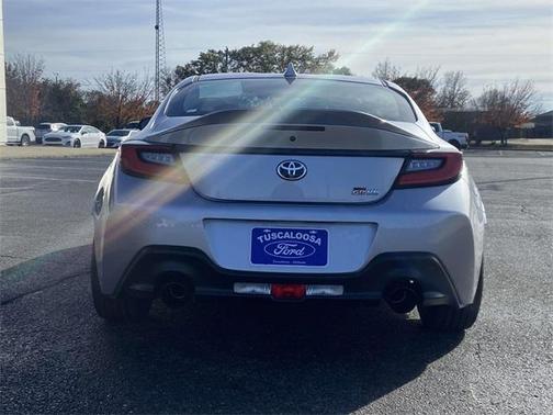 2025 Toyota GR86 Premium