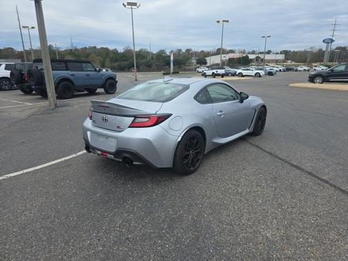 2025 Toyota GR86 Premium