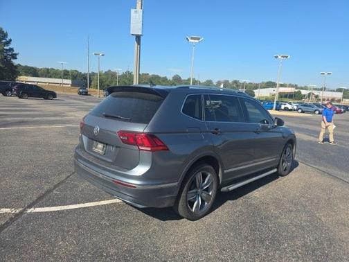 2020 Volkswagen Tiguan 2.0T SEL