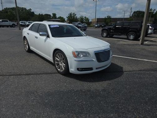 2013 Chrysler 300C Base