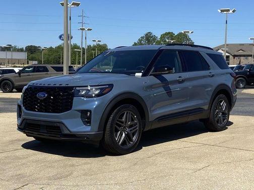 Vapor Blue 2026 Ford Explorer ST-Line