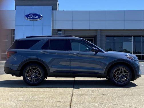 Vapor Blue 2026 Ford Explorer ST-Line