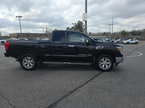 2018 Nissan Titan XD SV
