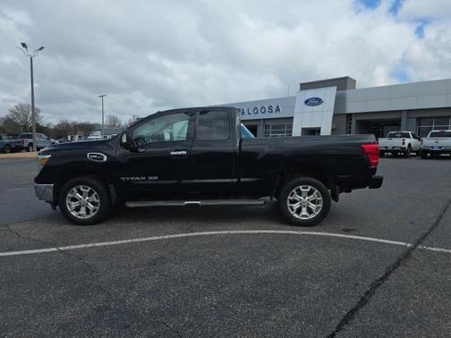 2018 Nissan Titan XD SV