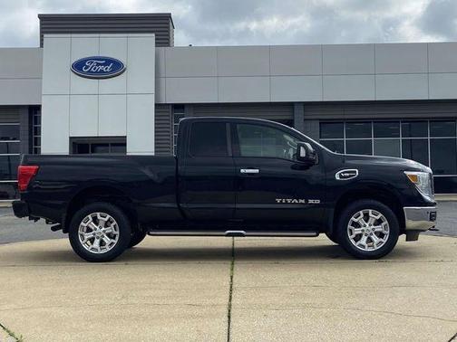 2018 Nissan Titan XD SV