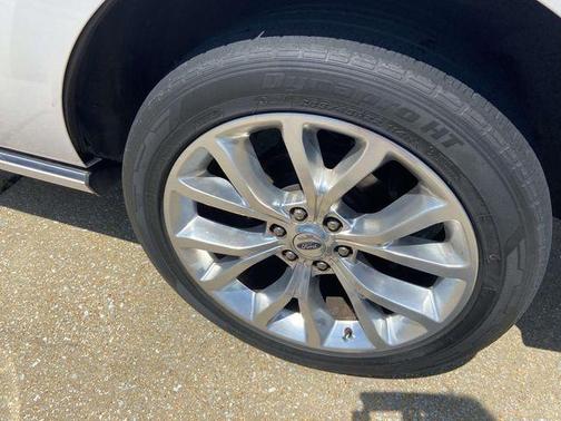 White Platinum Tri-Coat Metallic 2018 Ford Expedition Platinum