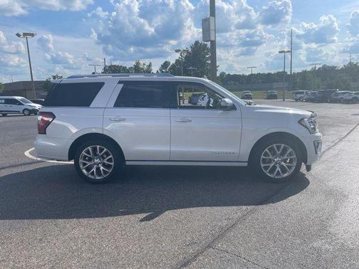 White Platinum Tri-Coat Metallic 2018 Ford Expedition Platinum