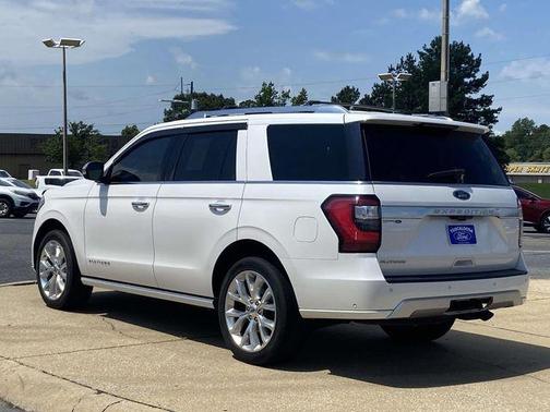 White Platinum Tri-Coat Metallic 2018 Ford Expedition Platinum