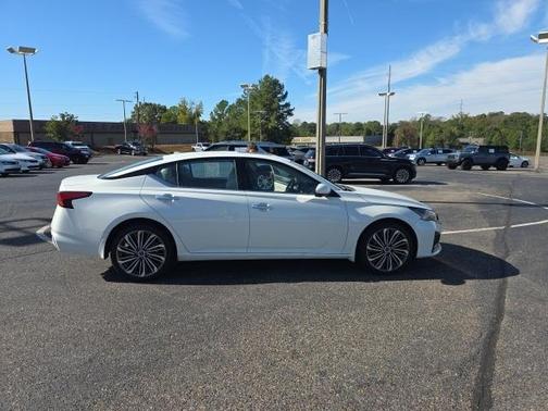 2023 Nissan Altima 2.5 SL