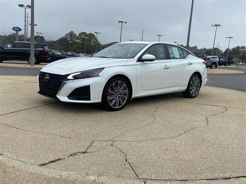 2023 Nissan Altima 2.5 SL