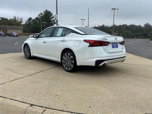 2023 Nissan Altima 2.5 SL