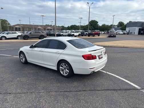 Alpine White 2015 BMW 528 i