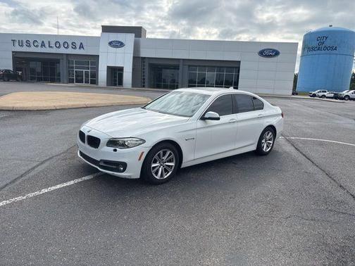 Alpine White 2015 BMW 528 i