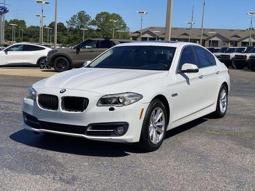 Alpine White 2015 BMW 528 i