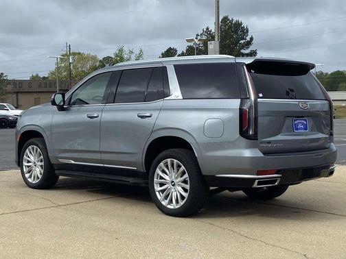 2024 Cadillac Escalade Luxury