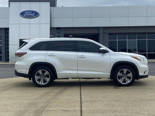 Blizzard Pearl 2016 Toyota Highlander Limited