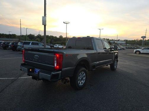 2024 Ford F-250 XLT