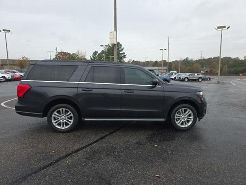 2022 Ford Expedition Max XLT