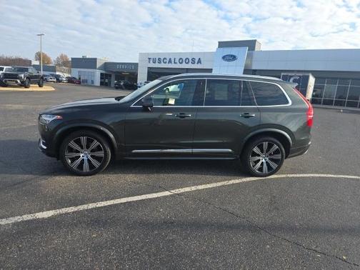 2022 Volvo XC90 T6 Inscription 7 Passenger