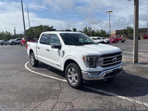 Oxford White 2023 Ford F-150 Lariat