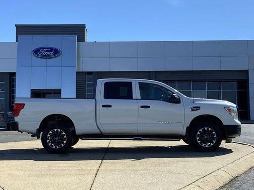 2019 Nissan Titan XD S