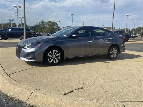 2024 Nissan Altima 2.5 S