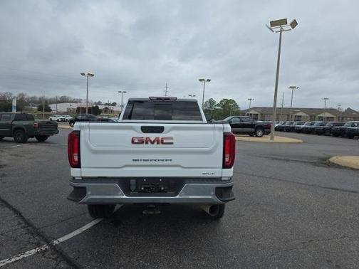 2023 GMC Sierra 2500 SLT
