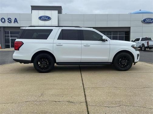 2023 Ford Expedition Max XLT