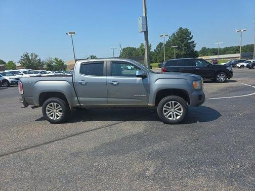 Steel Metallic 2018 GMC Canyon SLT