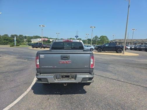 Steel Metallic 2018 GMC Canyon SLT