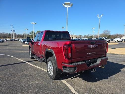 2023 GMC Sierra 2500 Denali