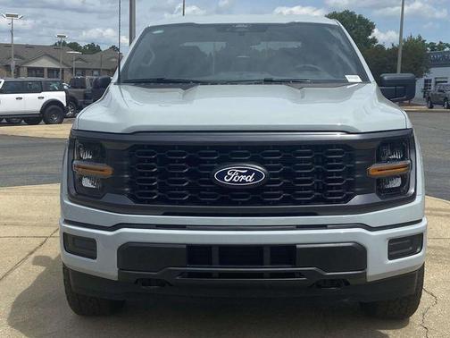 Avalanche 2026 Ford F-150 STX