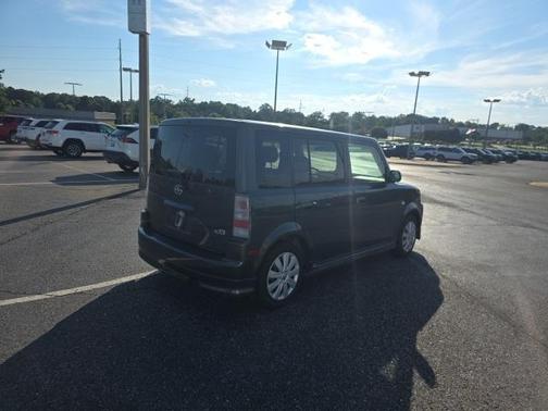 2005 Scion xB