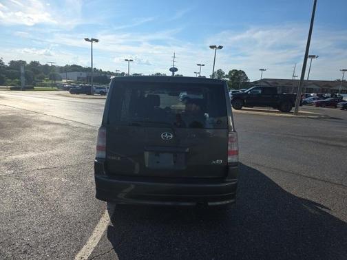 2005 Scion xB